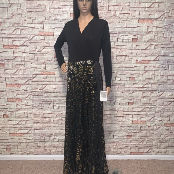 LuLaRoe Dresses & Skirts - LulaRoe Deanne Black Gold Metallic Maxi Wrap Dress Size S